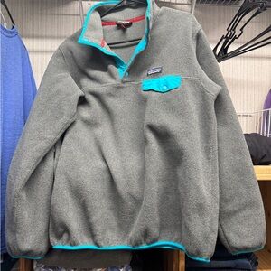 Women’s Patagonia pullover